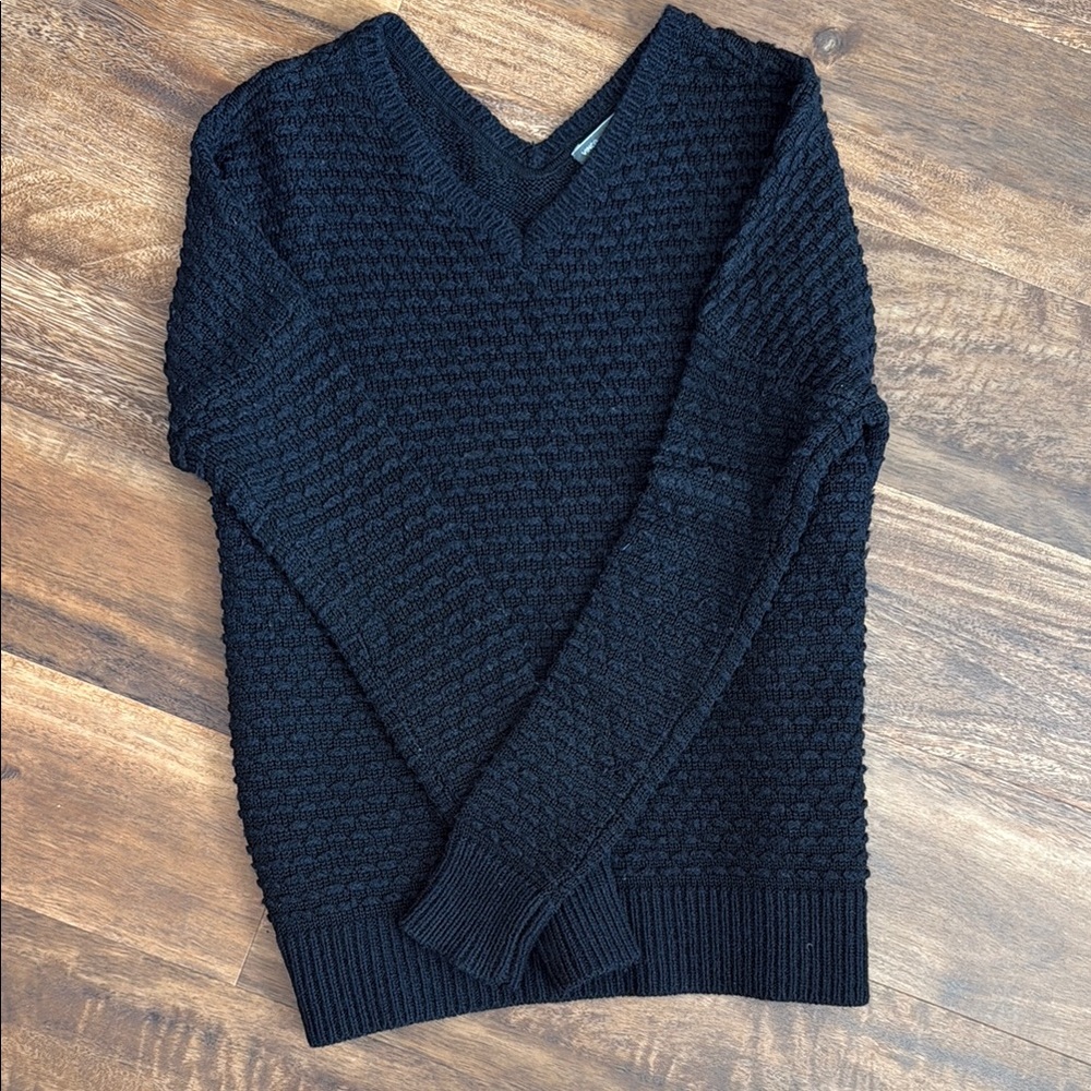 Vince Black V-Neck Textured Sweater